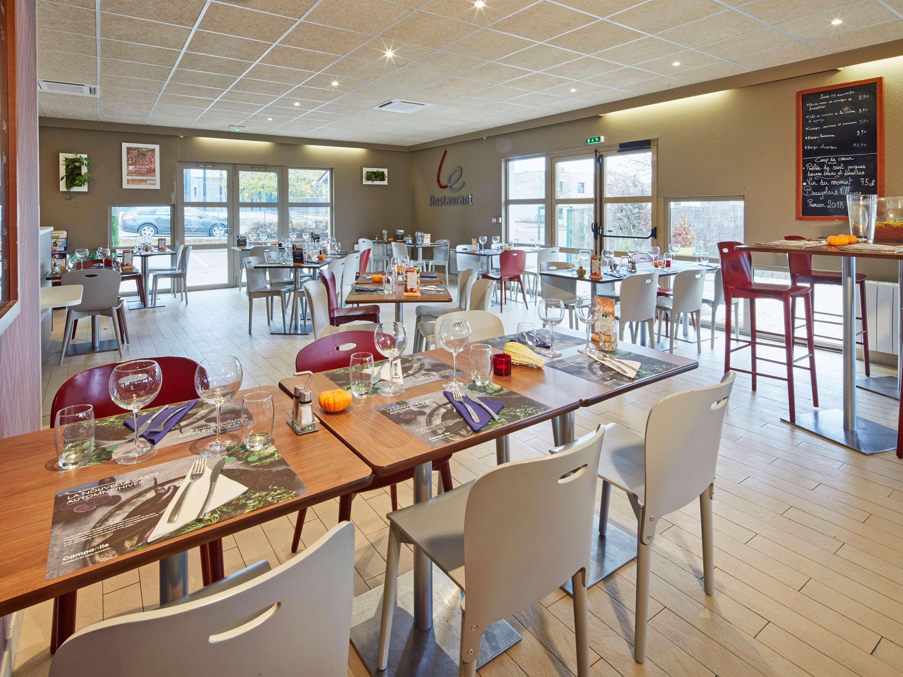 Campanile Dijon Nord - Toison D'Or Hotel Екстериор снимка