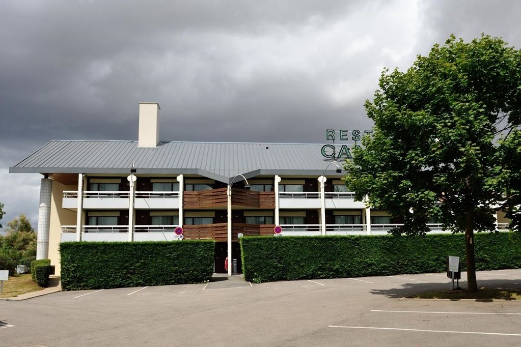 Campanile Dijon Nord - Toison D'Or Hotel Екстериор снимка